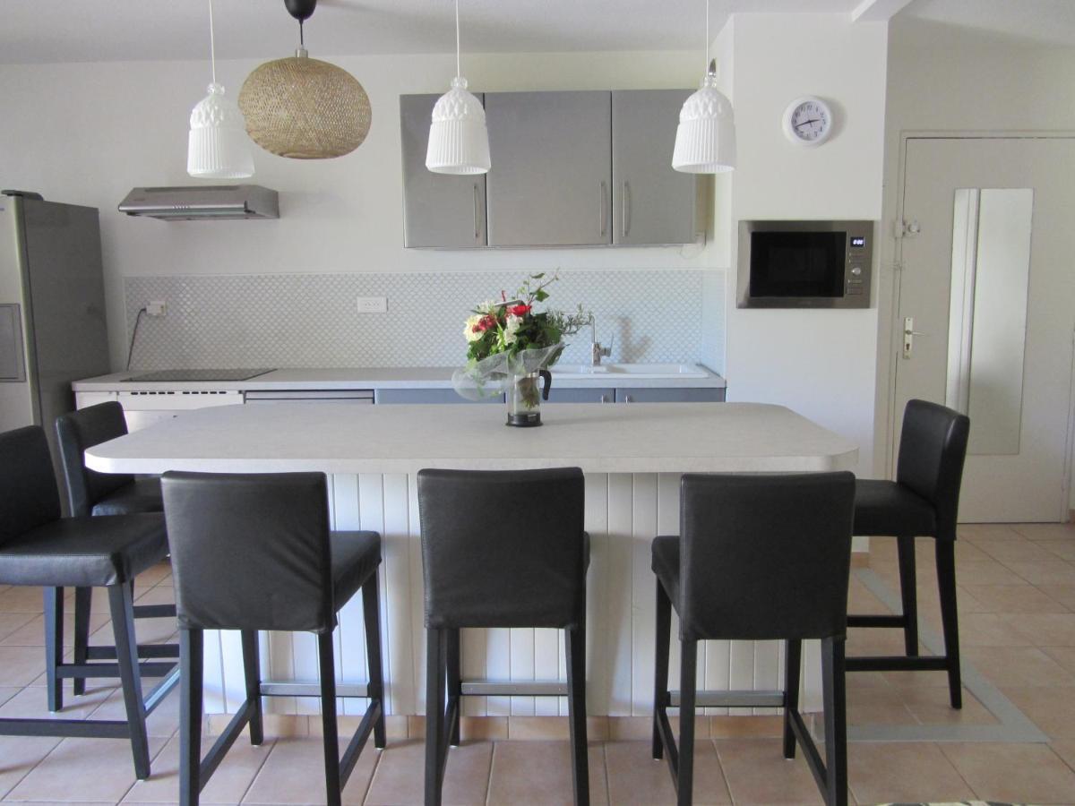 Appartement Les Cigales Rez De Jardin A 10Mn Des Plus Belles Plages Hyères Esterno foto